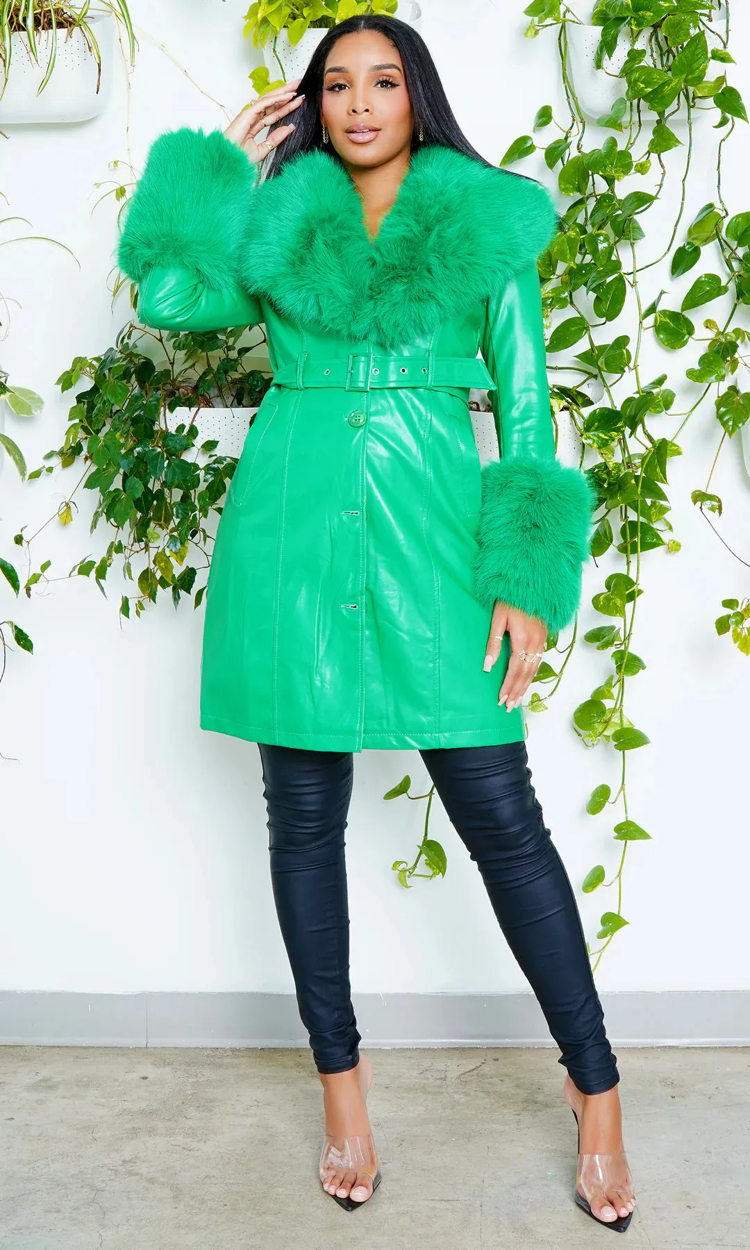 🧥 Slim Fit Sheepskin Leather Coat – Fox Fur Collar Luxe Winter Jacket🦊