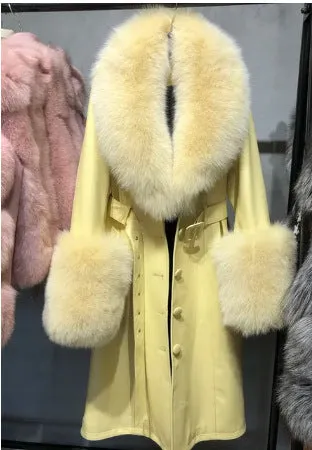 🧥 Slim Fit Sheepskin Leather Coat – Fox Fur Collar Luxe Winter Jacket🦊